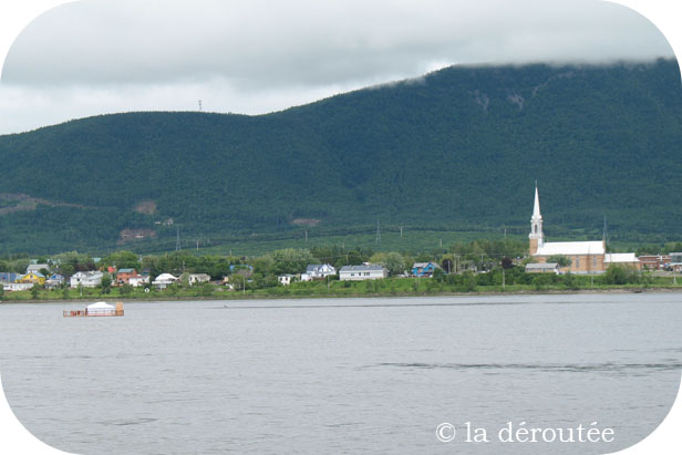 Dormir dans une yourte flottante (Carleton-sur-mer, Gaspésie)